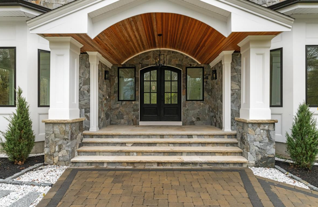 After — Luxury | 6,511 SF Custom Residence in Wellesley, MA (6 of 43)